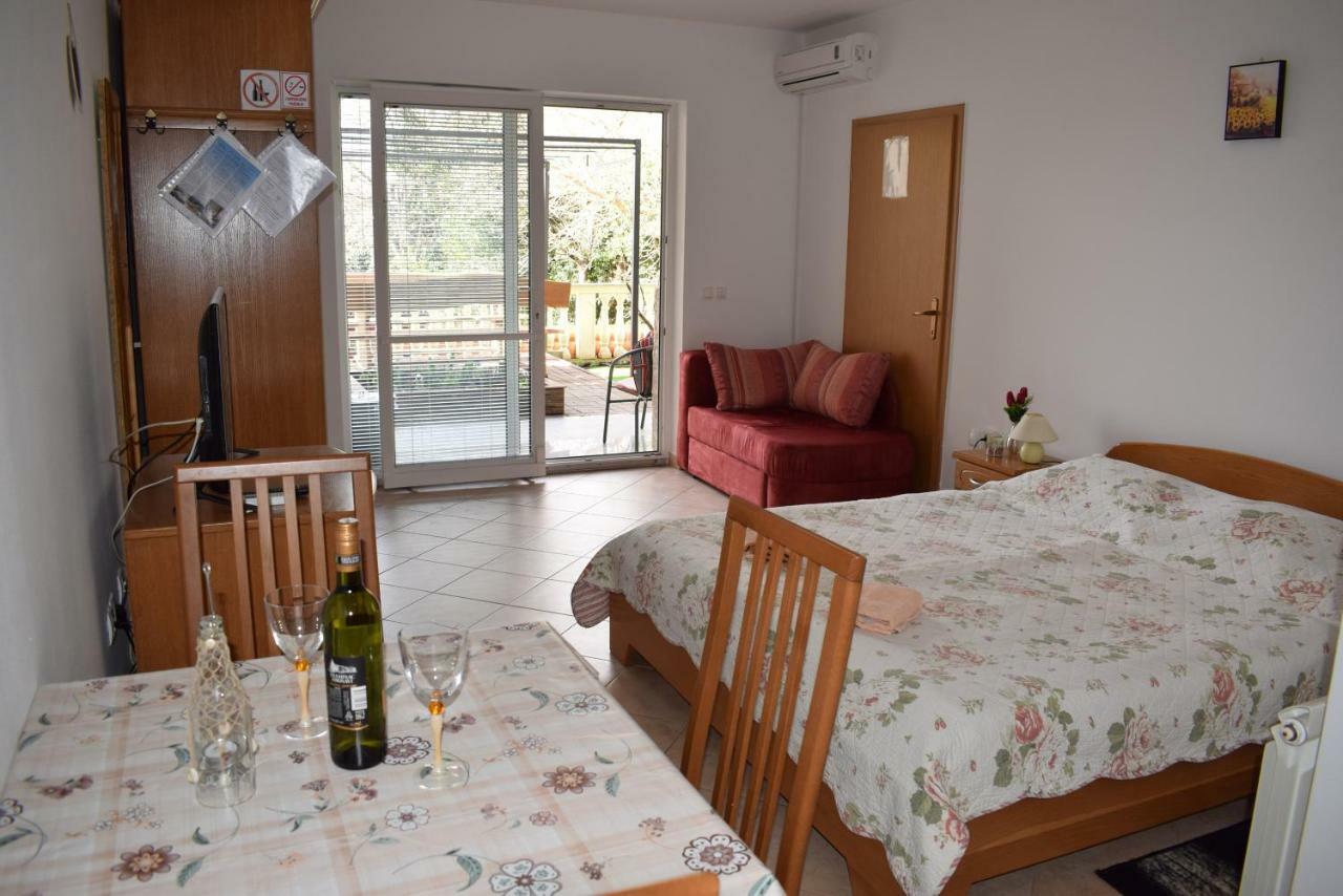 Apartments K&D Novi Vinodolski Eksteriør billede